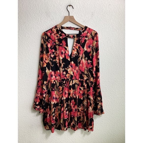 Free People Tegan Red Black Mini Dress Size 12 Bell Sleeves Pockets Boho Style - Picture 5 of 14